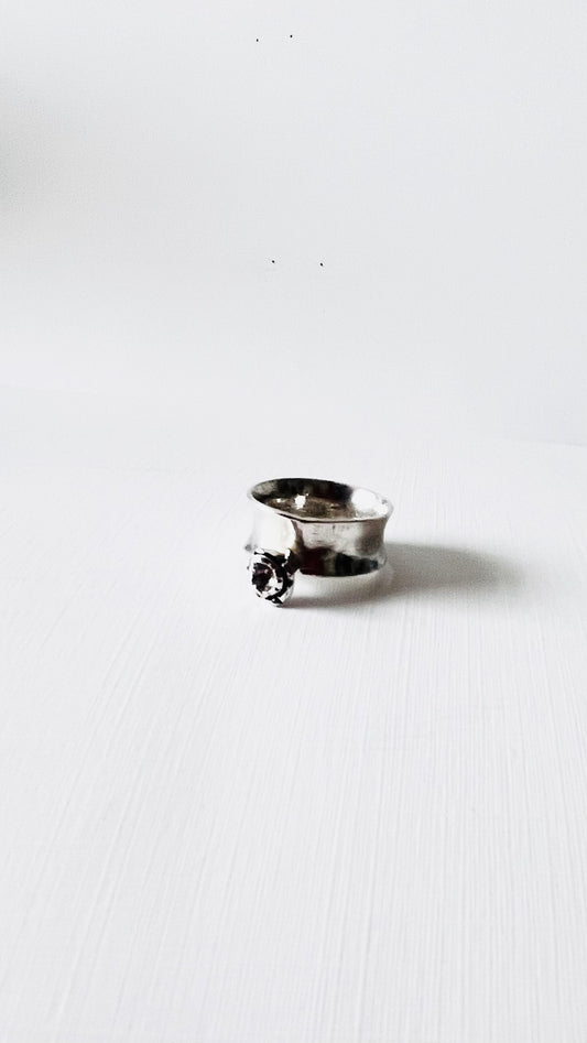 Flower rock band ring
