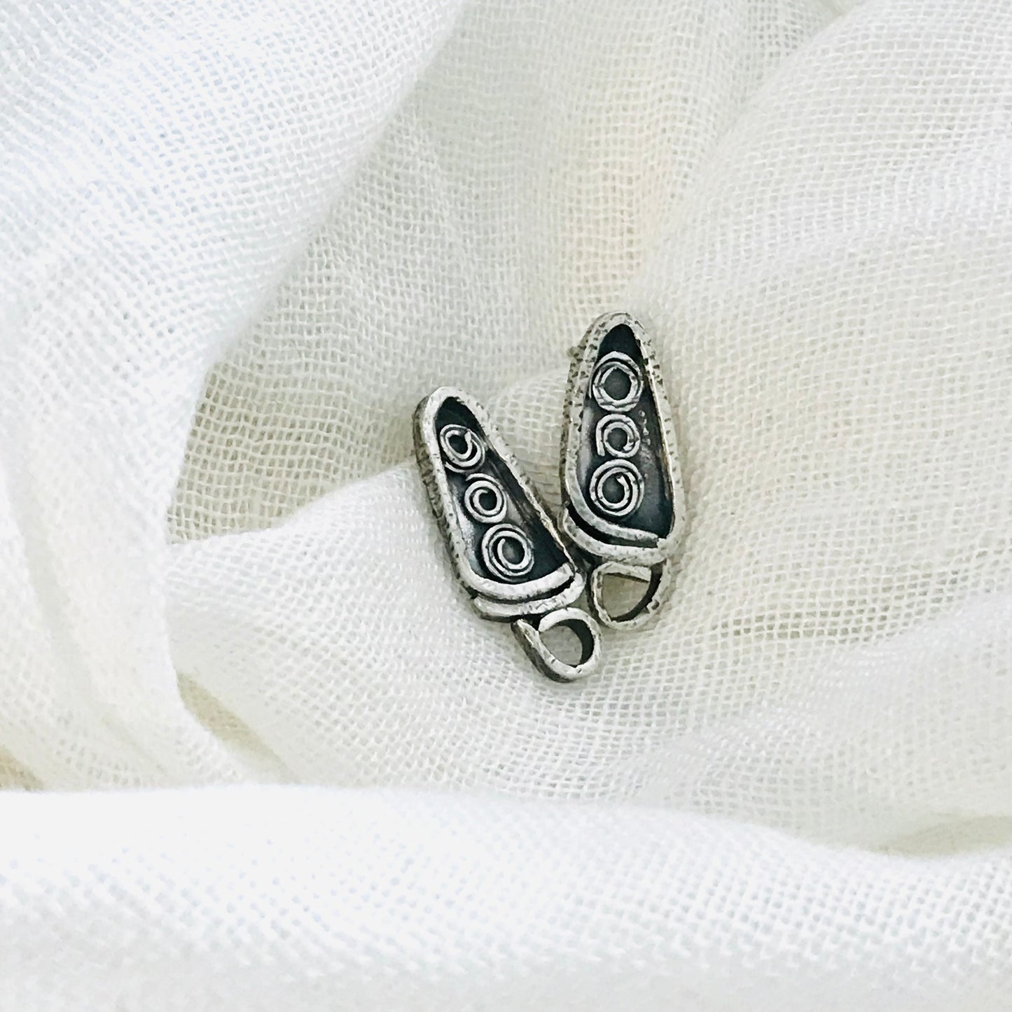 Spiral Studs