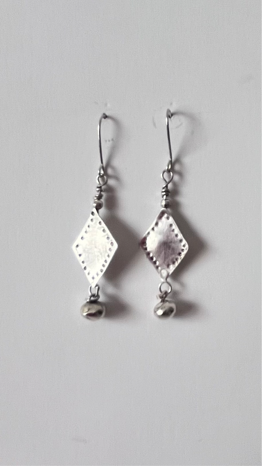 Diamond silver earrings