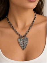 Load image into Gallery viewer, Arabic calligraphy love heart
