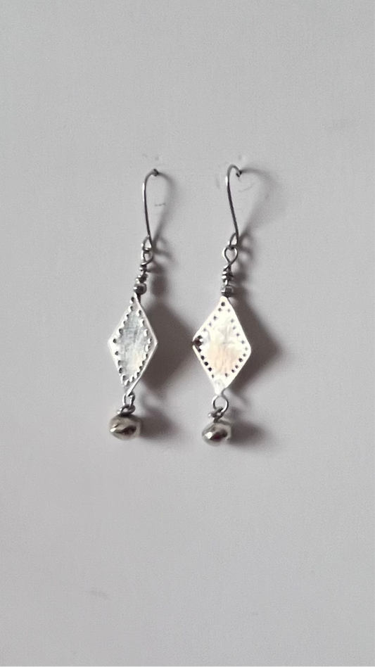 Diamond silver earrings