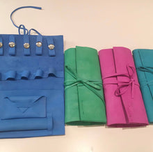 Load image into Gallery viewer, Jewelry travel purse
