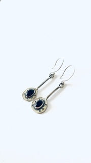 Small round Onyx earrings