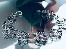 Load image into Gallery viewer, Butterfly Link Bracelet
