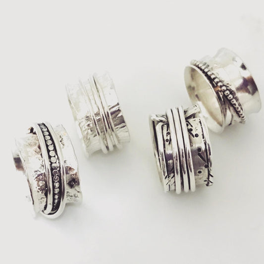 Spinner rings