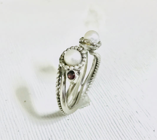 Pearl and Garnet Ring